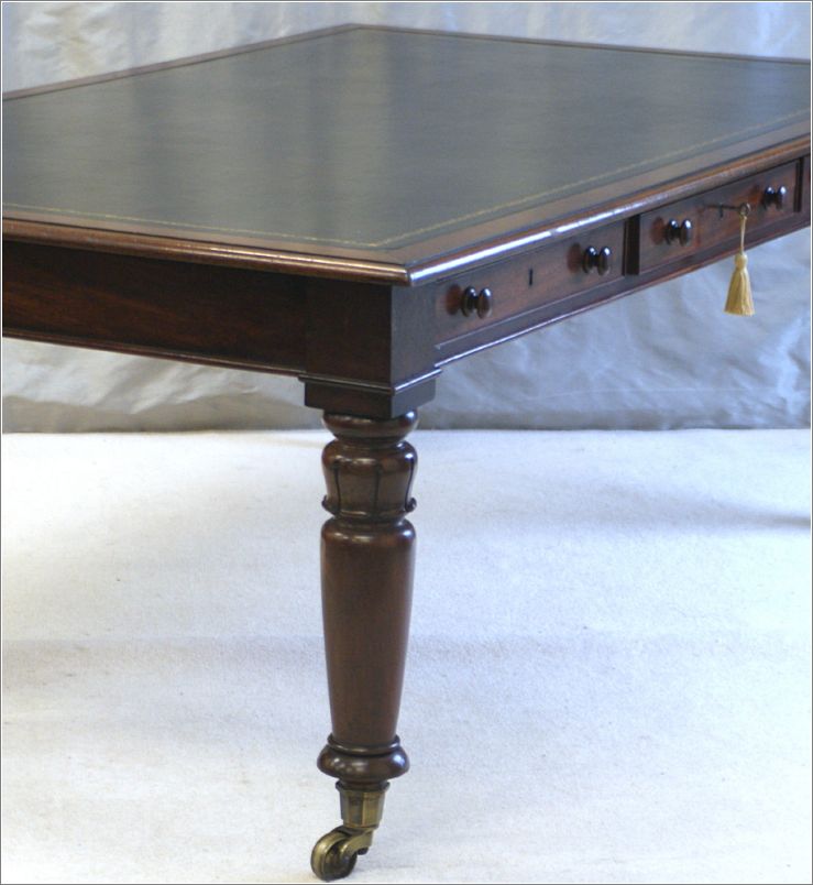 3030 Large Antique Mahogany Library Table Leg Detail